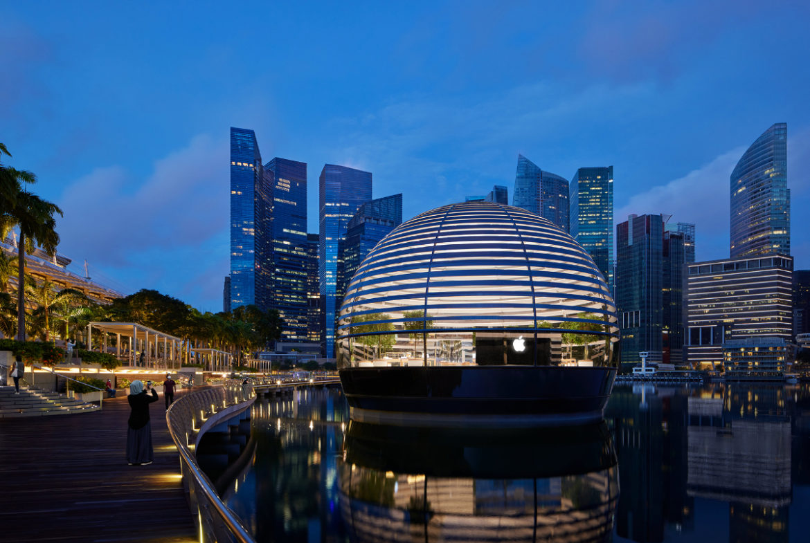 Marina Bay Sands Apple store opens in Singapore